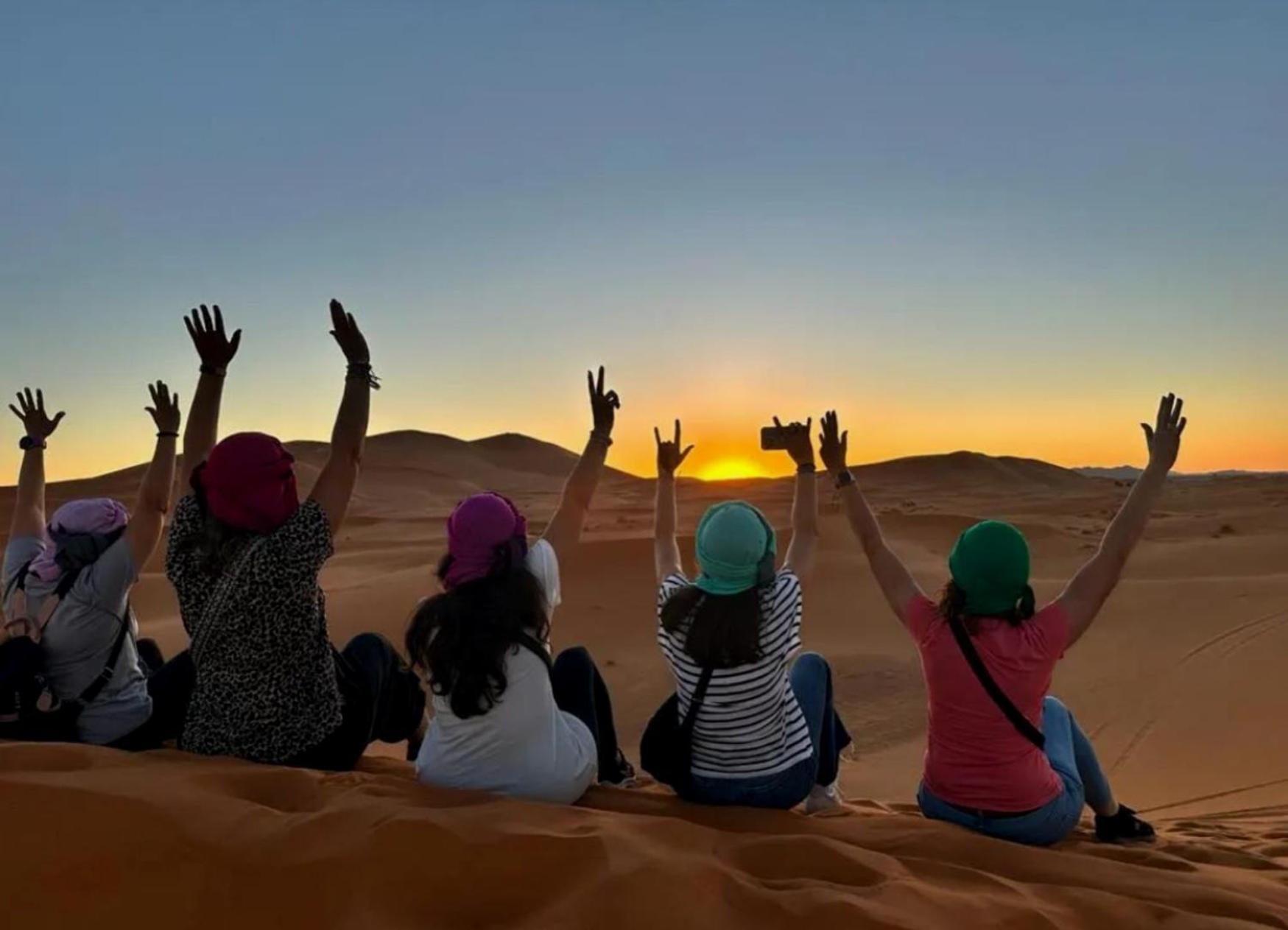 梅尔祖卡Luxury Bedouin Camp住宿加早餐旅馆 外观 照片